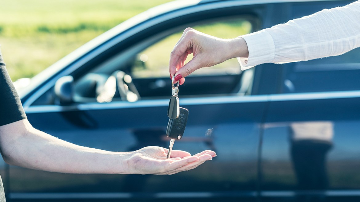 Тенденции на пазарот на половни возила во Македонија: фреквенција на менување и брендови кои привлекуваат доверба