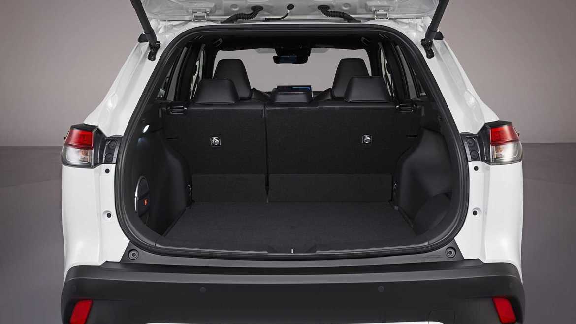 Тојота Корола Кросс: Новиот европски модел со подобрен дигитален дисплеј и умешна технолошка поддршка