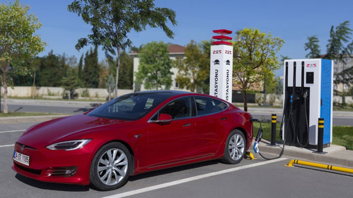 Пазарот на електрични возила во Турција: лиценци за управување со полначи и растечки интерес