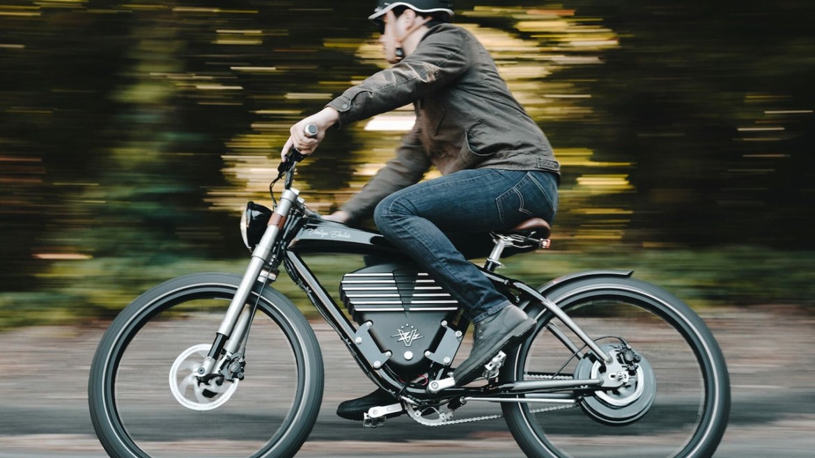 Франција ги поддржува возилата на две тркала: субвенции за електрични велосипеди и трансформација на транспортниот сектор