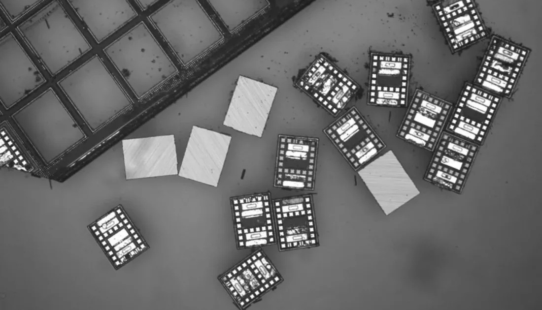 Нанотехнолошки минијатурни роботи: нова реалност во движњето и контрола на микросистеми