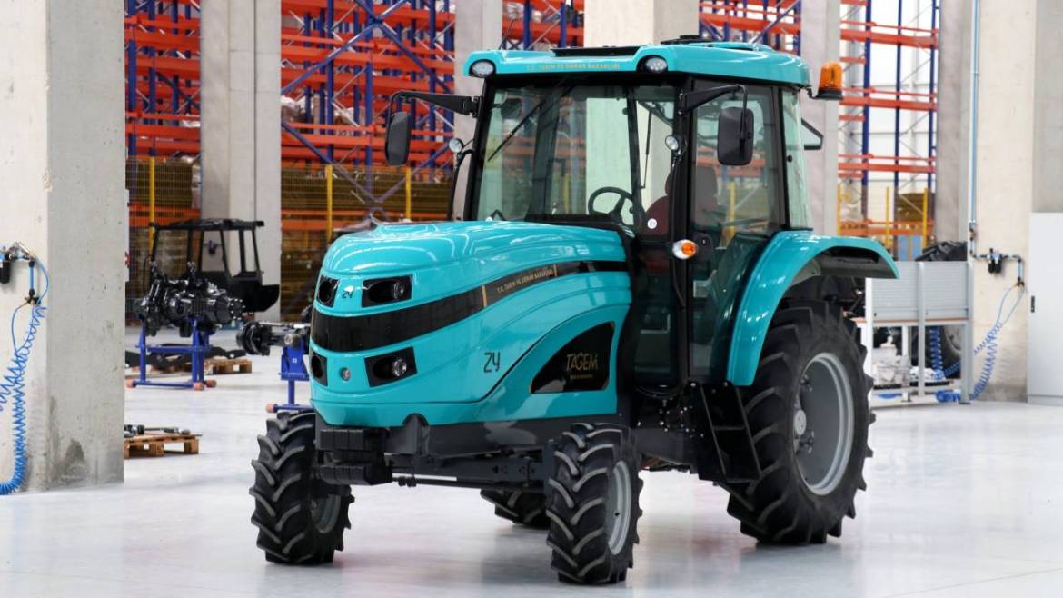 ЗИ Електричен трактор: Промоција на сериска продукција и нови технички параметри