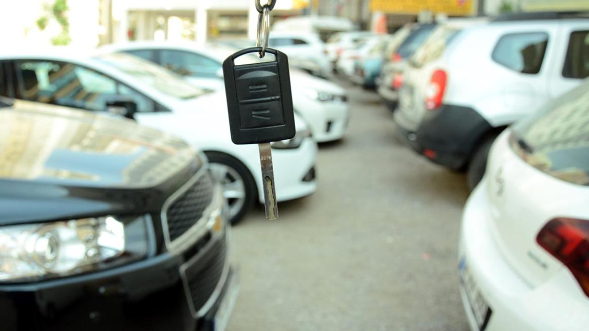 Реформулирана објава: Аукцииски понуди за возила од царина во Македонија