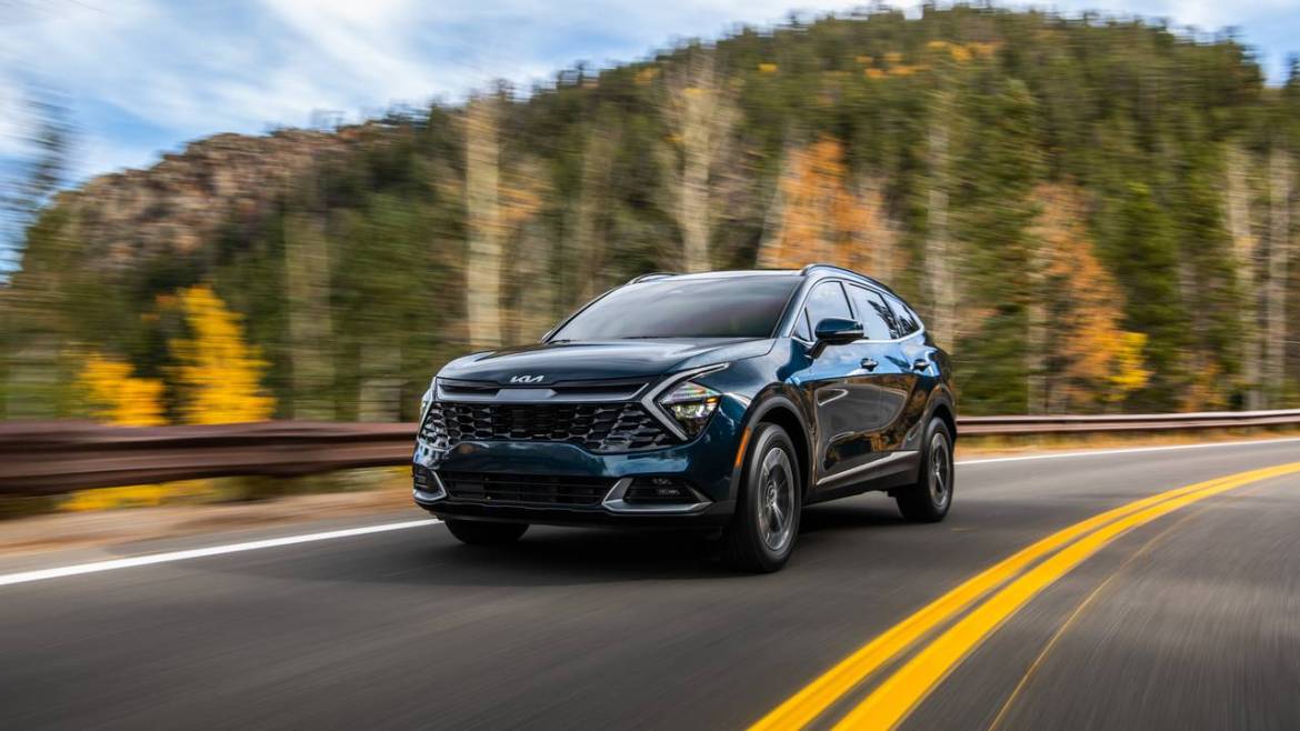 Извозот на автомобили во Европа: влијанието на кризата со чипови и глобалните предизвици