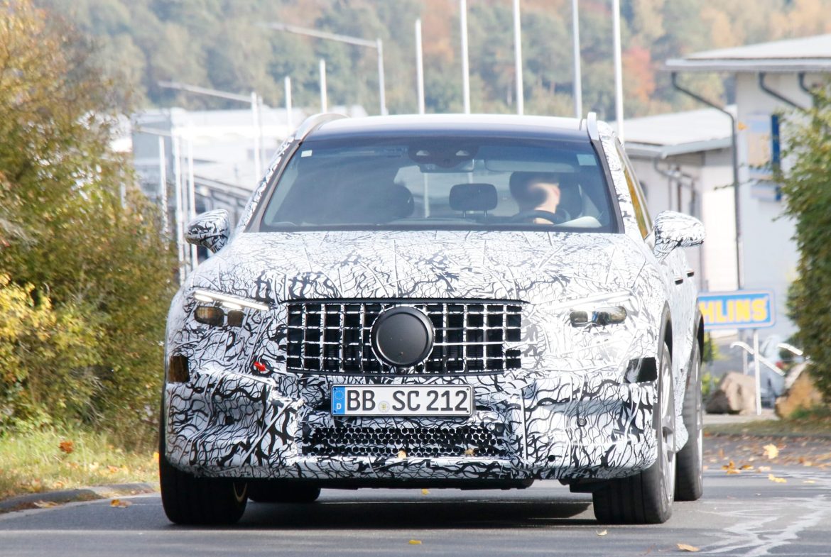 Заокружениот траф: Преплетени детали за 2023 Mercedes-AMG GLC 63 и неговата хибридна сила