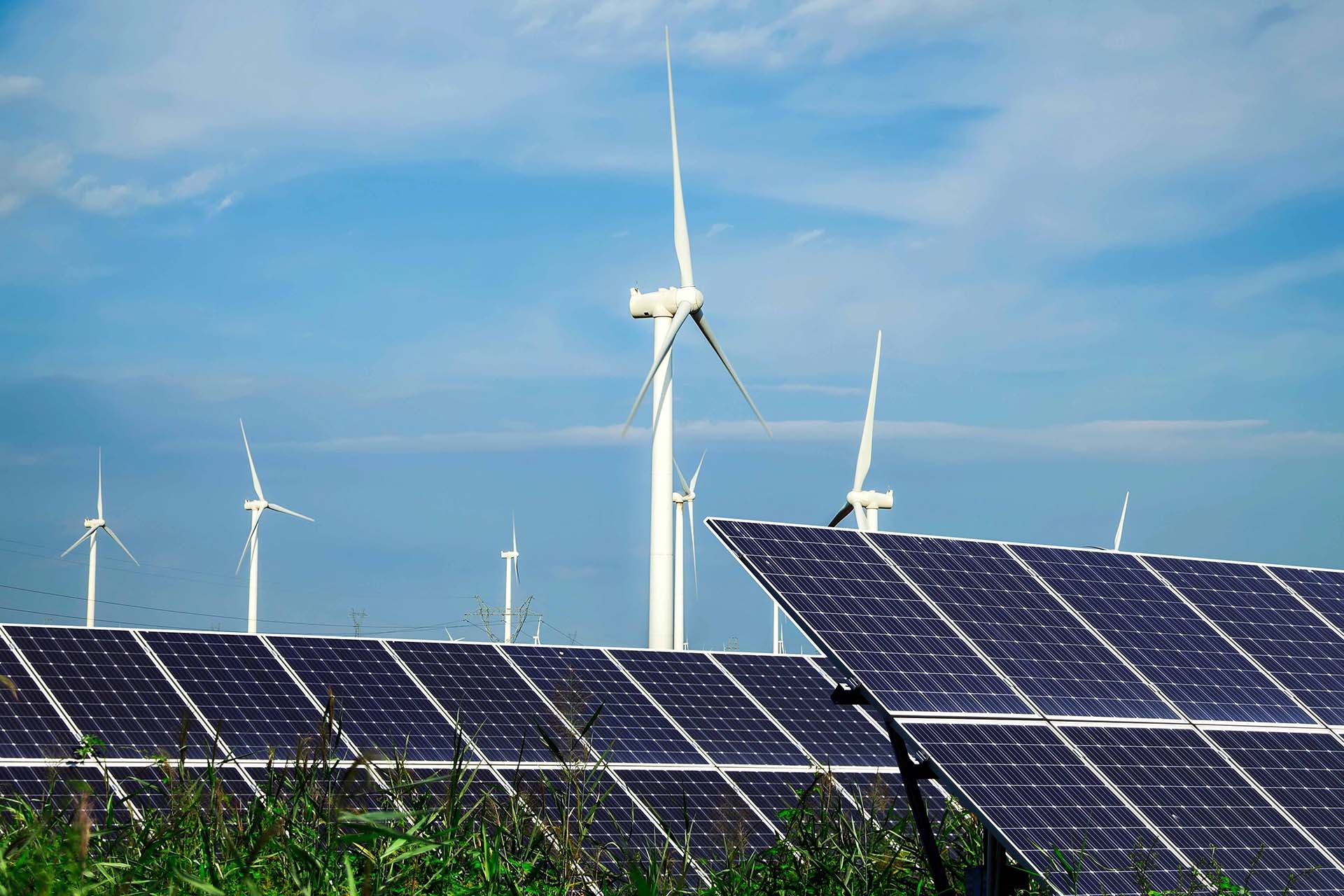 Турција ја оценува енергенцијата: обновливи извори водат кон независност, до 2025