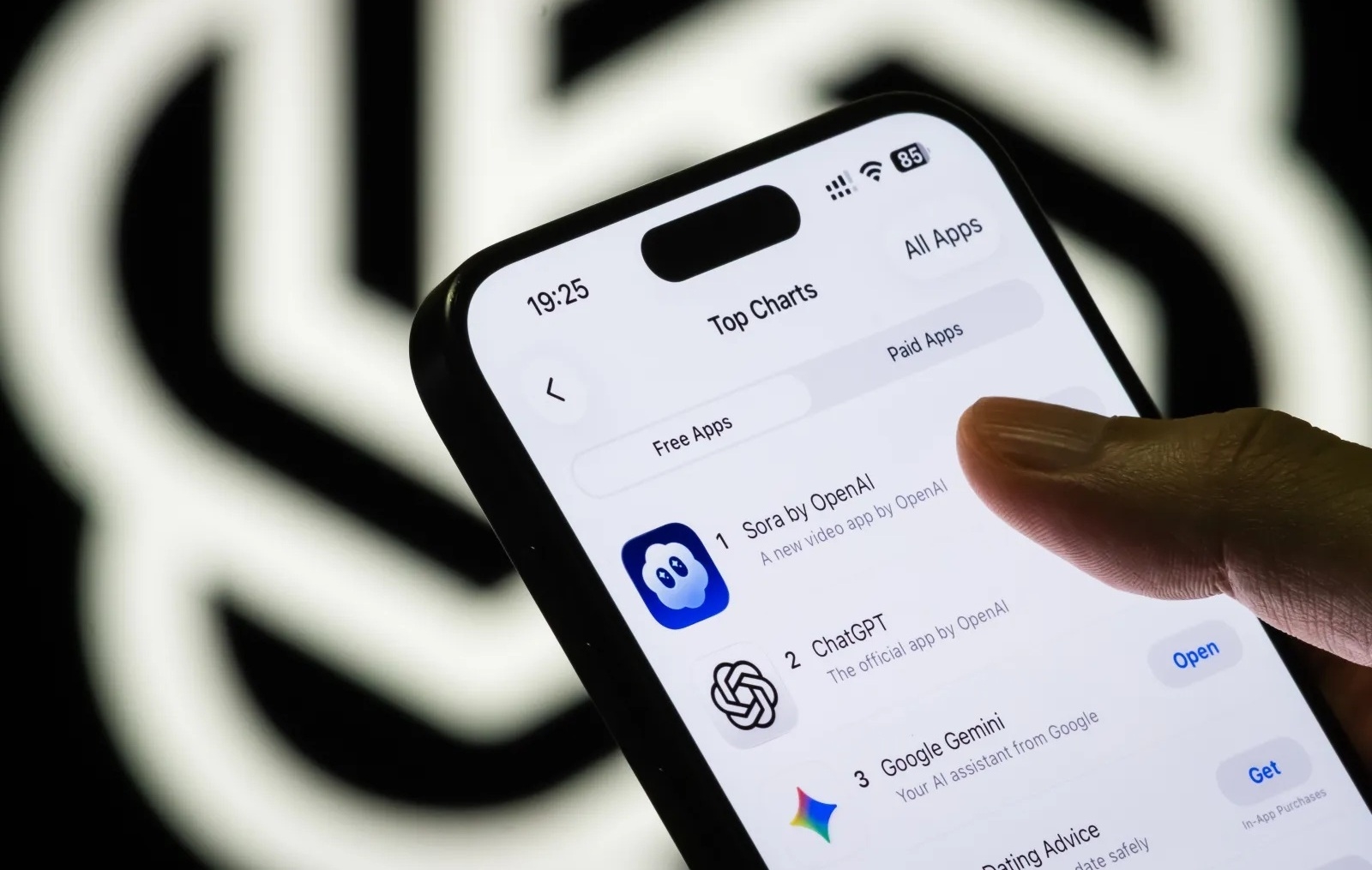 Трендови во мобилните апликации за 2025: како AI ги оформува маркетингот и потрошувачките навики