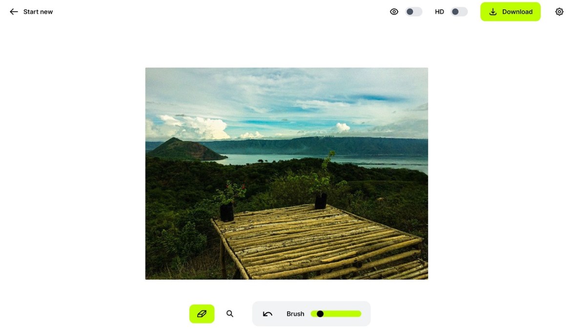 Как да ја отстраните присутноста на луѓе и предмети од фотографија без програми