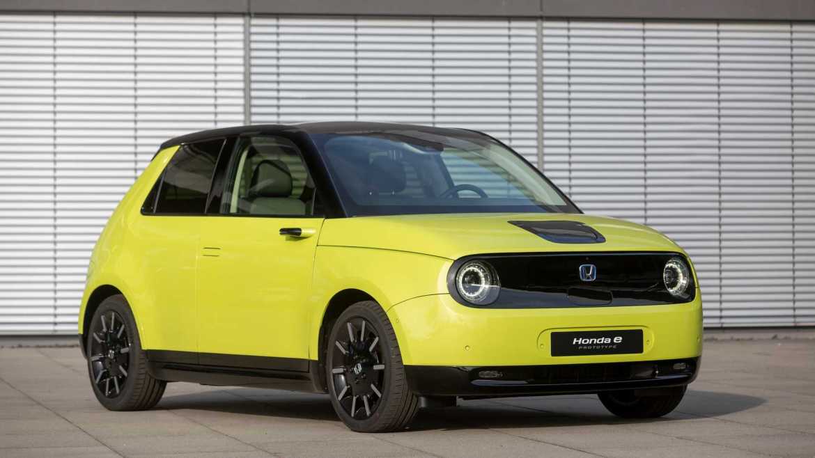 Електрични возила и бензински автомобили: споредба за иднината на транспортот