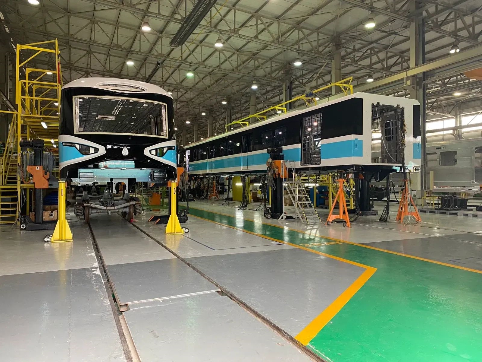 Новата генерација метро возила го збогатија системот на градските линии во Истанбул: М7 и новата М12 во фокус