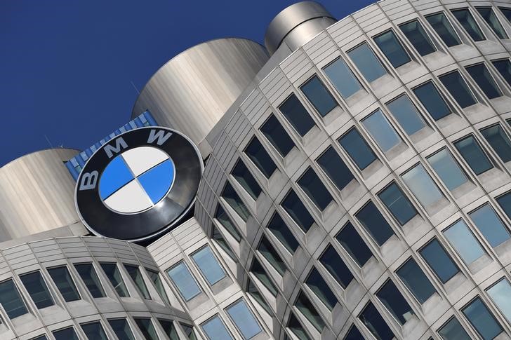 BMW: Пад на продажбите во првиот квартал и адаптација на производството поради пандемијата