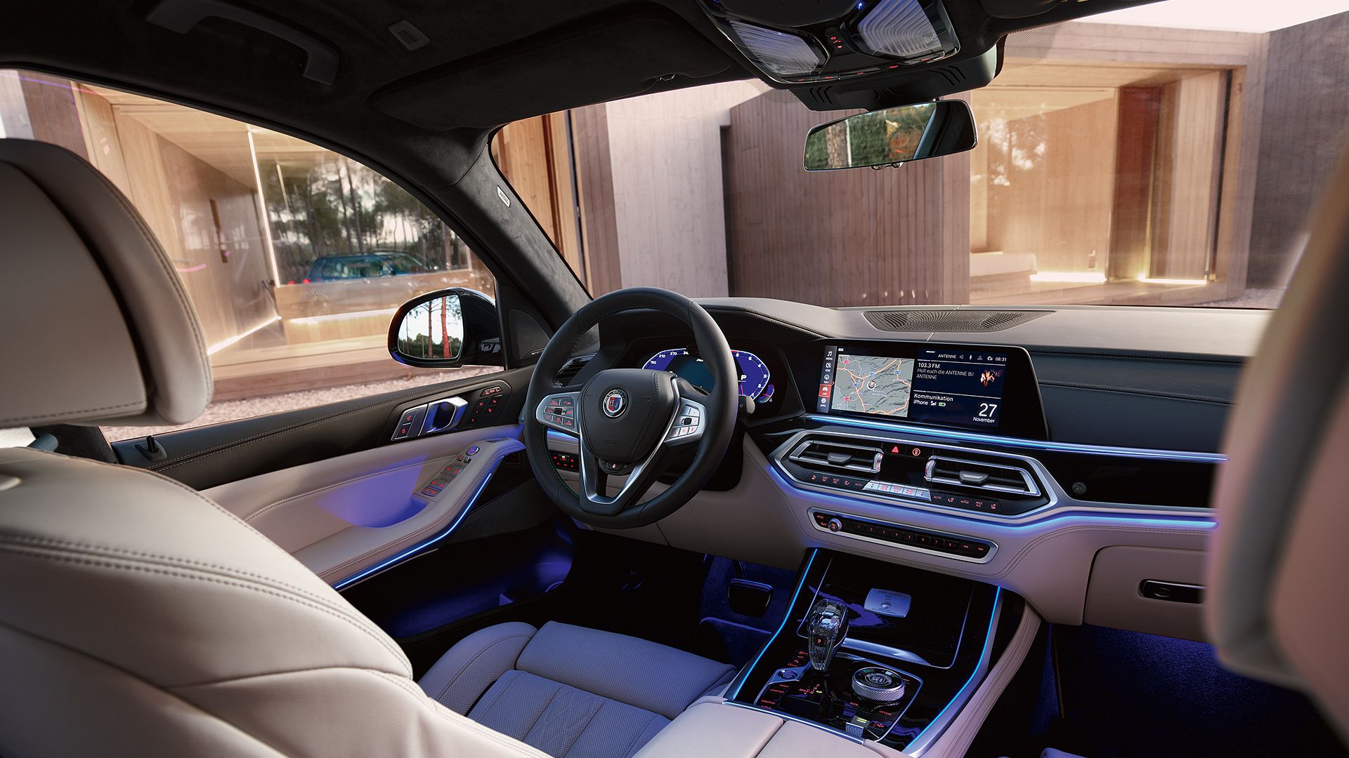 BMW Alpina XB7: Впеливо соништво на патот и стил во X7 серијата