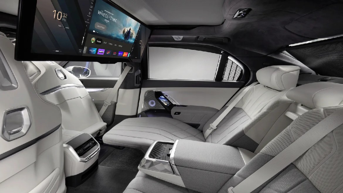 BMW i7 xDrive60: Електрични напредок во седанската релација