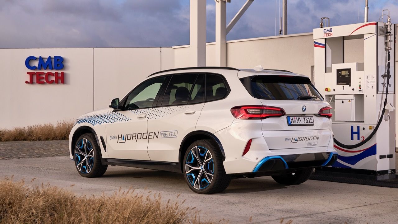 BMW iX5 Hydrogen: Прв поглед во водородниот развој на германскиот гигант
