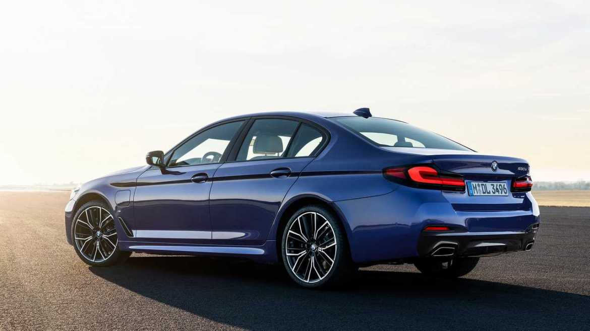 BMW најавува кратко прекинување на производство на Z4 и 5 серии во Австрија