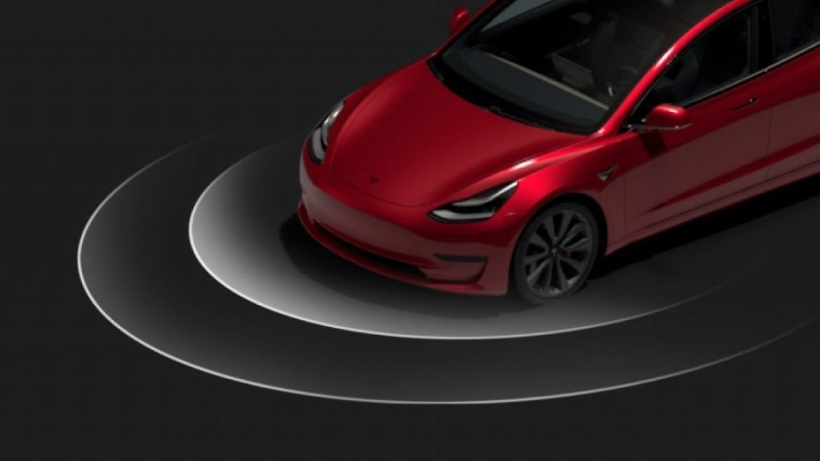 Повик за повлекување на возила со Boombox: Tesla повторно ја деактивира оваа функција