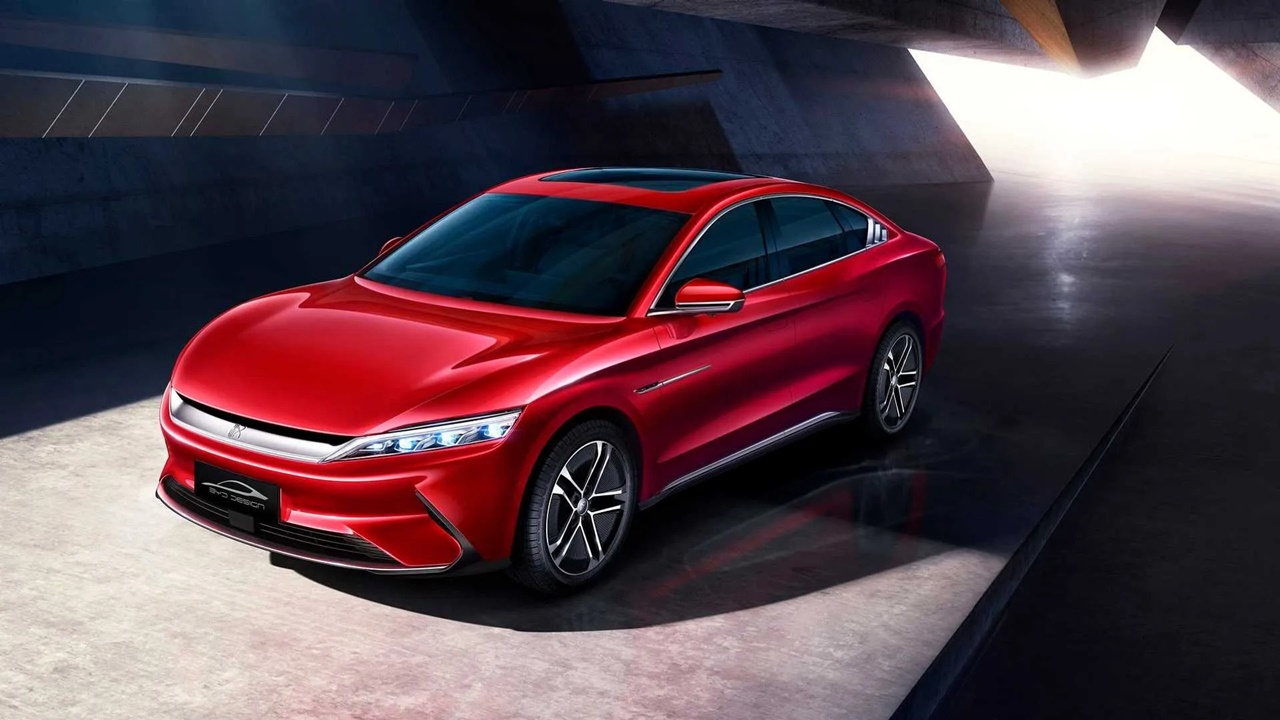 BYD надмудри Tesla: кинскиот гигант ги преобрнува глобалните пазари во првата полска година