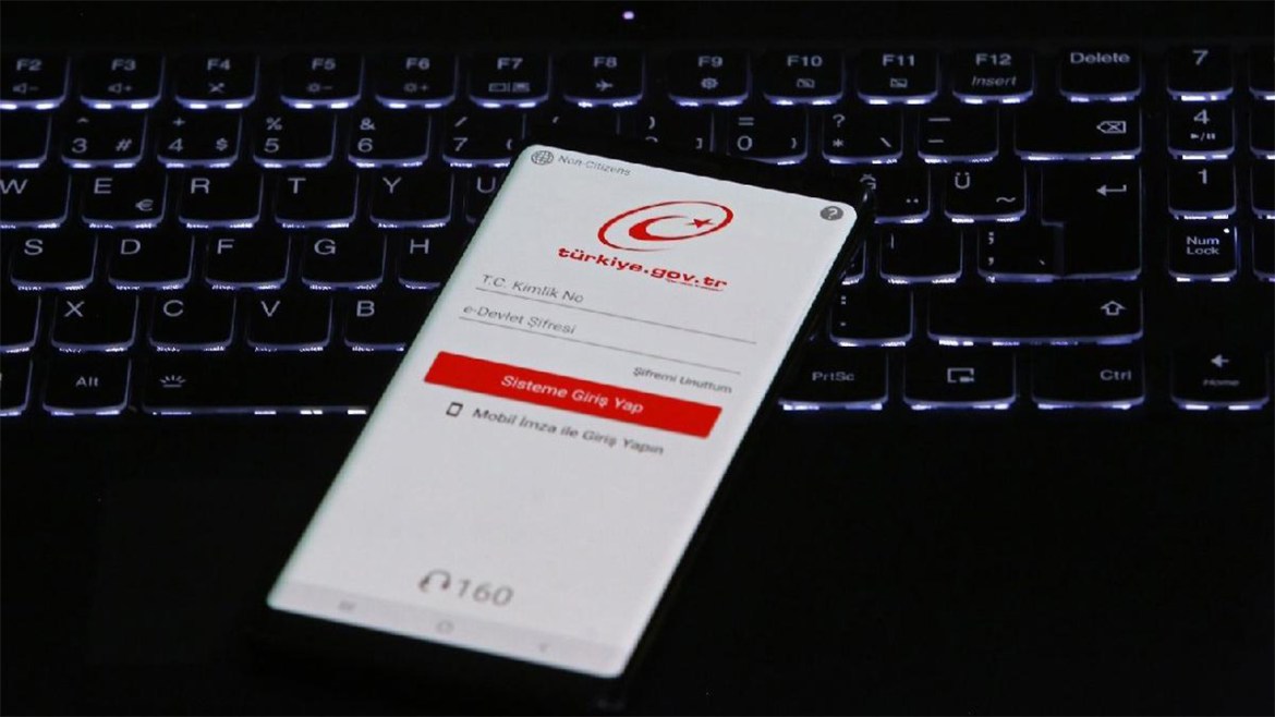 e-Уперендер: Како брзо да добиете студентска потврда онлайн