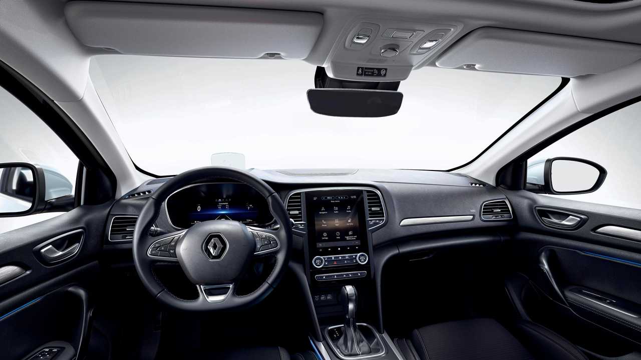 Euro-Influencirani Цени на Нови Автомобили во Турција: Фокус върху Моделот 2021 Renault Megane Sedan