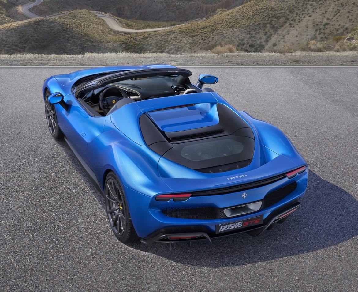 Ferrari 296 GTS: Ново поглавје во кабриолет моделот и хибридната технологија