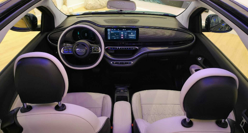 FIAT 500e ја освежува електричната понуда: нови детали од Франција