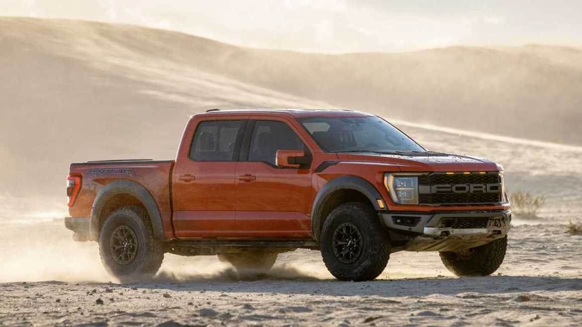 Повик на Ford во САД: Безбедносен ризик од предните чистачи на ветробранското стакло