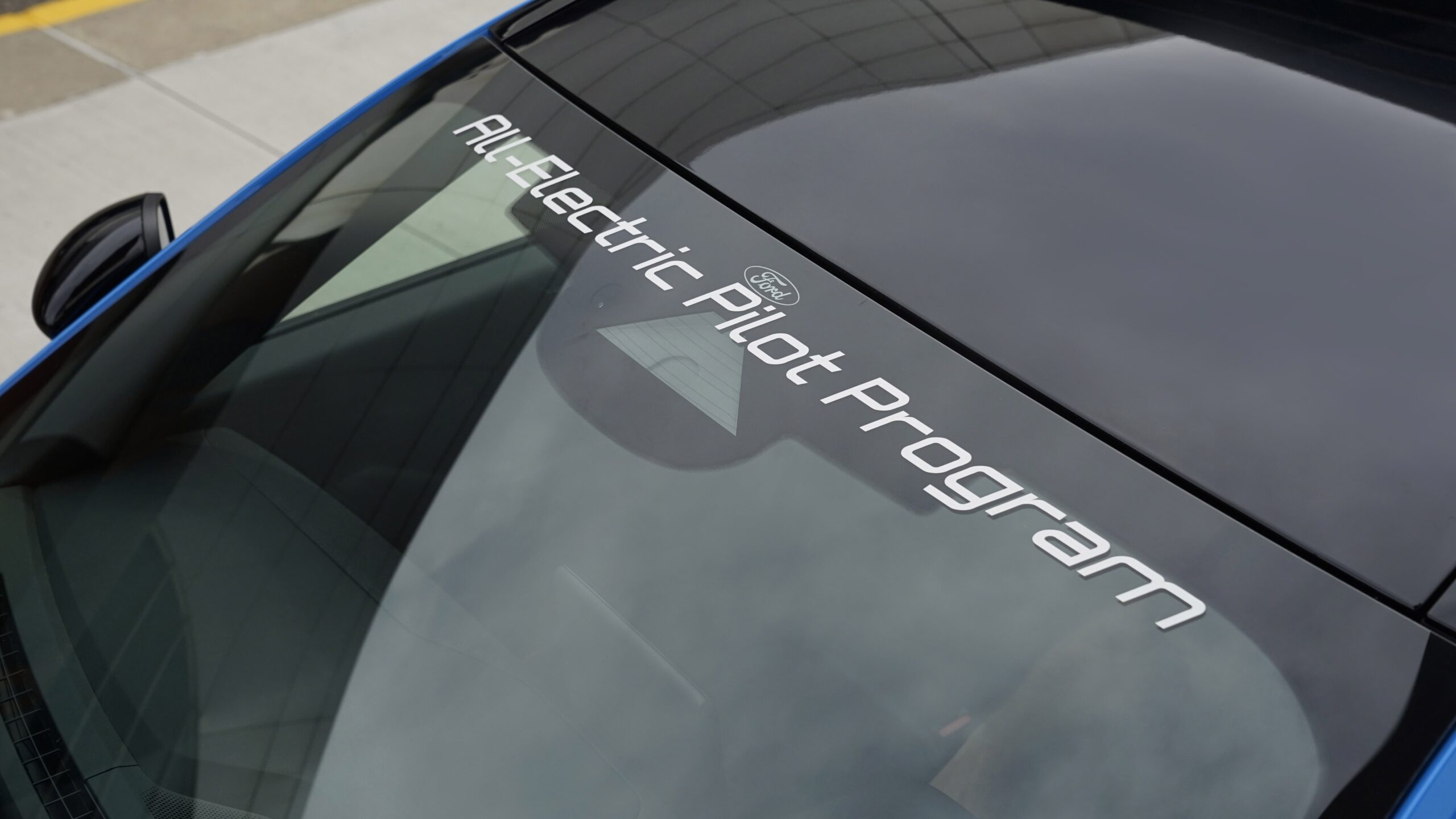 Стил на полициската версия: Ford Mustang Mach-E Interceptor во Обединетото Кралство