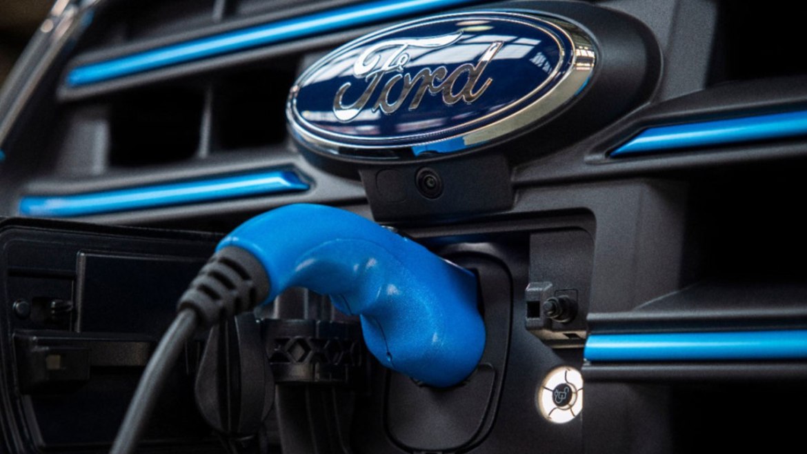 Ford Pro Charging: Нов пристап за подигнување на инфраструктурата за полнење во ЕВ секторот