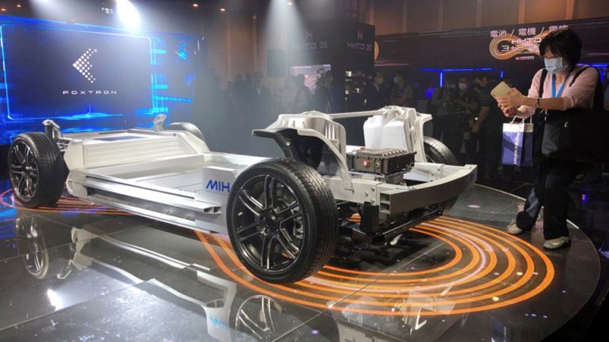 Foxconn зазема центар во пазарот на електрични возила: најави две различни модели за завршеток на годината