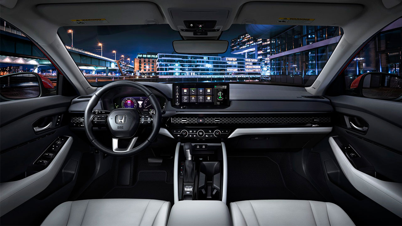 Honda Accord 11. генерација: Ветробрански поглед кон иднината на D-сегментот