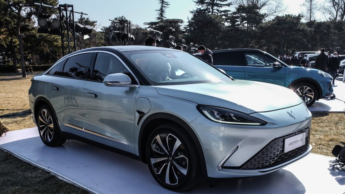 Huawei ADS: Преплетување на автономија и паркирање во автомобилската иднина