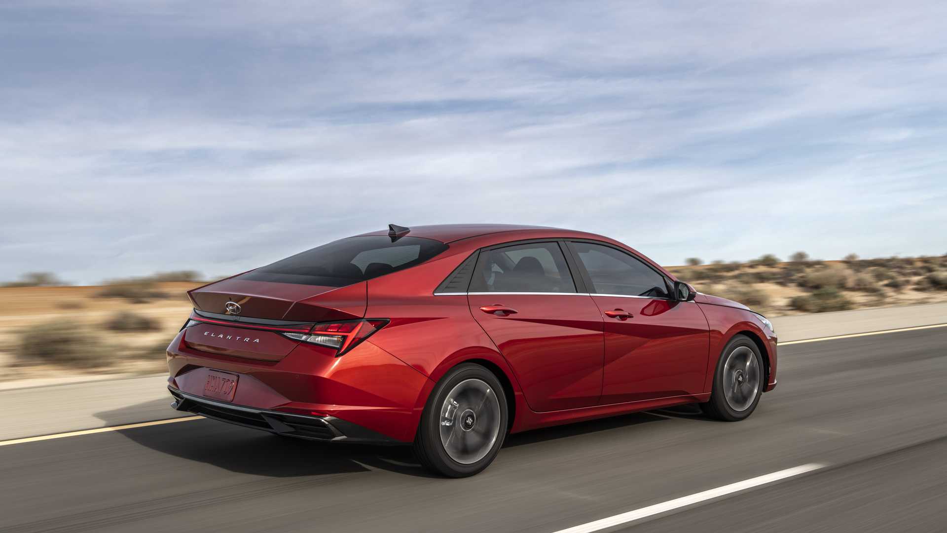 Револуција во автомобилскиот пазар: Hyundai Elantra 2020 и предизвиците на конкуренцијата