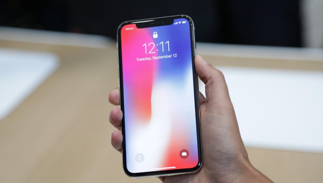 Градирање на алгоритми за принудно повторно стартување на iPhone X и постарите модели