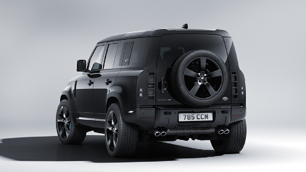Land Rover Defender 007 Bond Edition: Почет и моќ во една ограничена серија