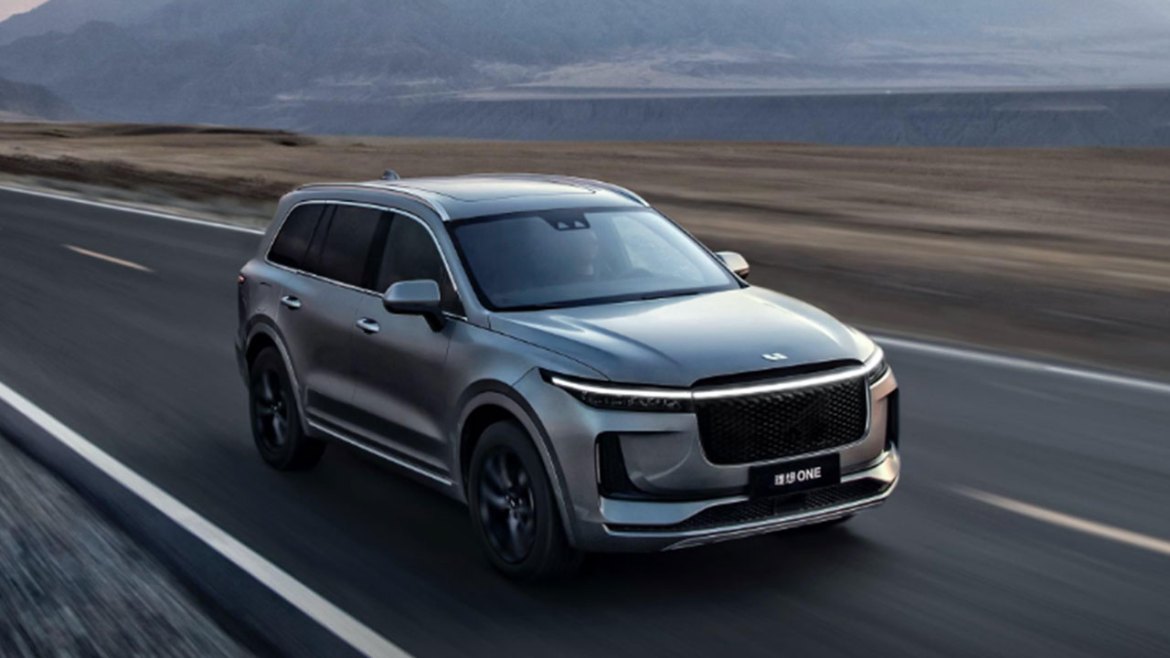 Li Auto и Tesla: Нови делници и планови на кинескиот пазар за електрични возила