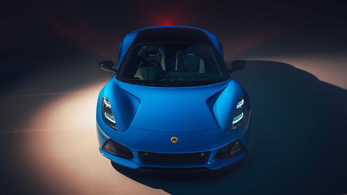 Електрични и автономни автомобили: Lotus Emira и Evija како водеќи примери на иднината