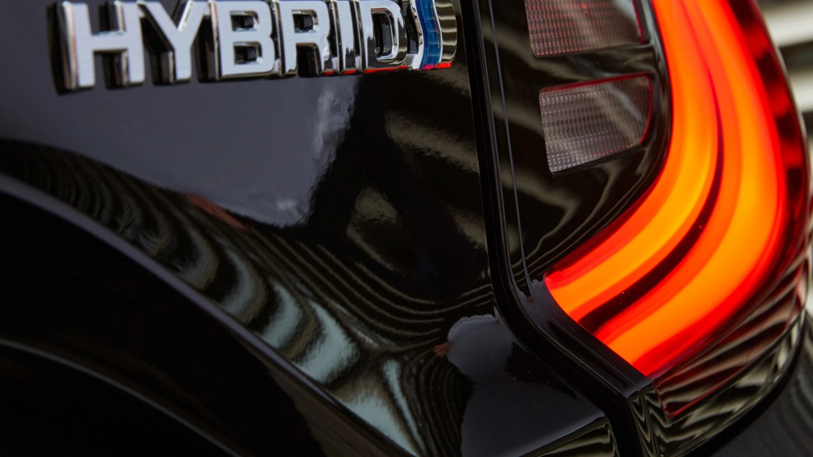 Mazda 2 Hybrid: новиот сопфатник на Toyota Yaris Hybrid и неговата адреса во Европа