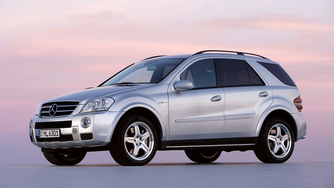 Mercedes-Benz повикува назад 292 илјади SUV возила поради потенцијална клучна опасност со сопирачките