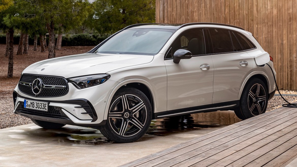 Mercedes-Benz GLC 2022/2023: Новиот хибриден GLC 220d 4MATIC и динамични подобрувања