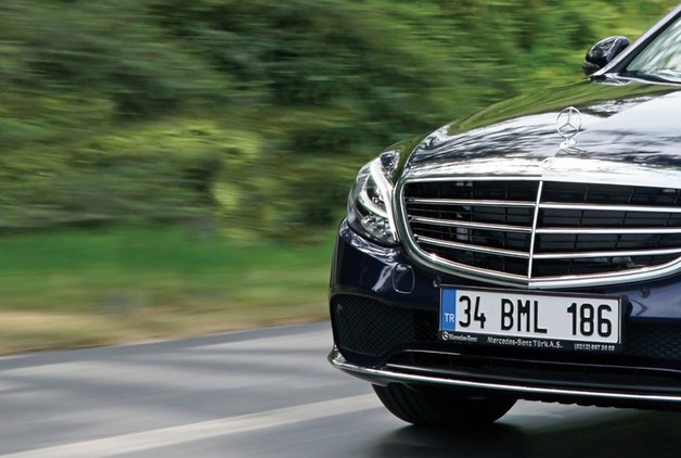 Mercedes C200: Преглед на цените и опцие за април 2021 во светот на AMG и Exclusive