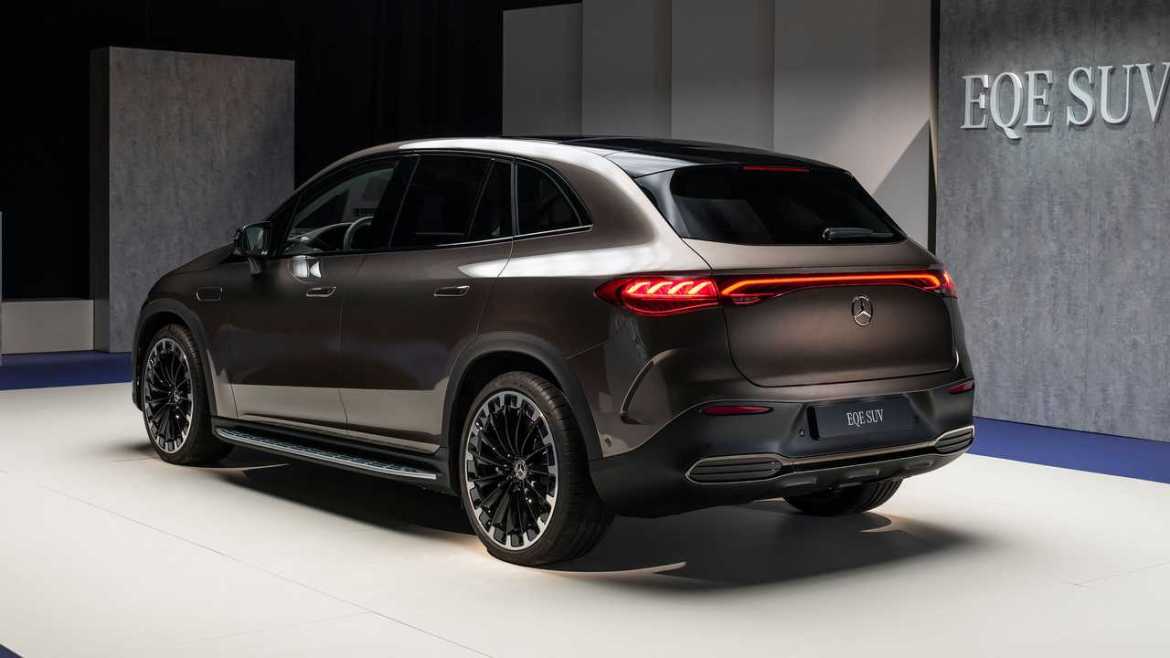 Mercedes EQE SUV: Подвижна електрична иднина и нови платформи за AMG