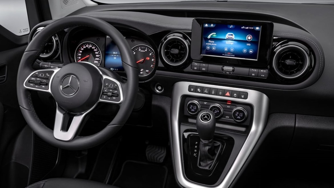 Mercedes T-Serija: Нов минибус MPV со пет седишта и идни електрични двигатели