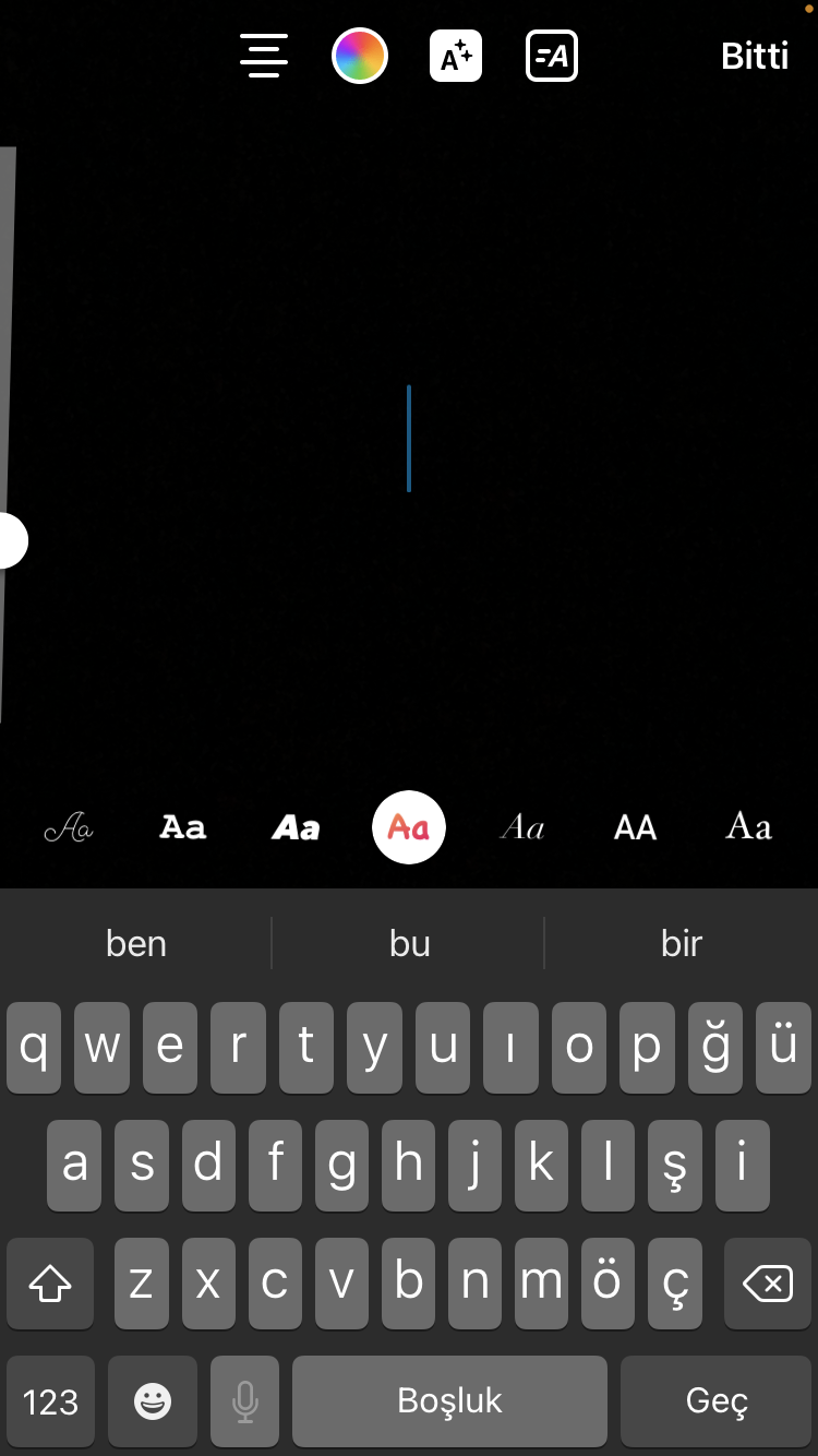 Neobična игра со стилови: тајниот Papyrus фонт во Instagram приказните