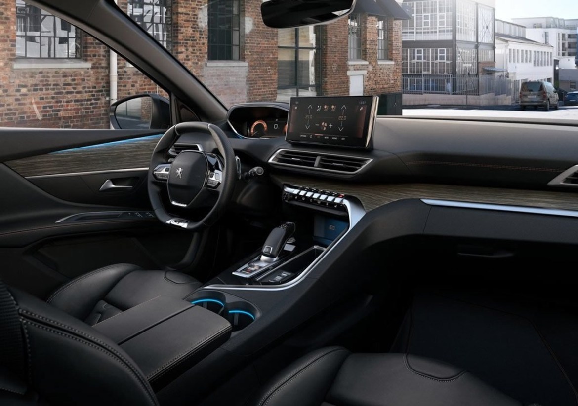 Peugeot 5008 2021: Комплетна листа на пакети и цени за средно-опремен SUV