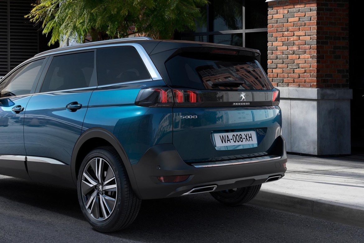 Peugeot 5008 2021: Комплетна листа на пакети и цени за средно-опремен SUV