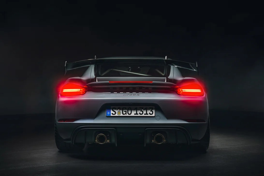 Porsche 718 Cayman GT4 RS: Врвна спортска верзија со 4.0-литрен атмосферски мотор