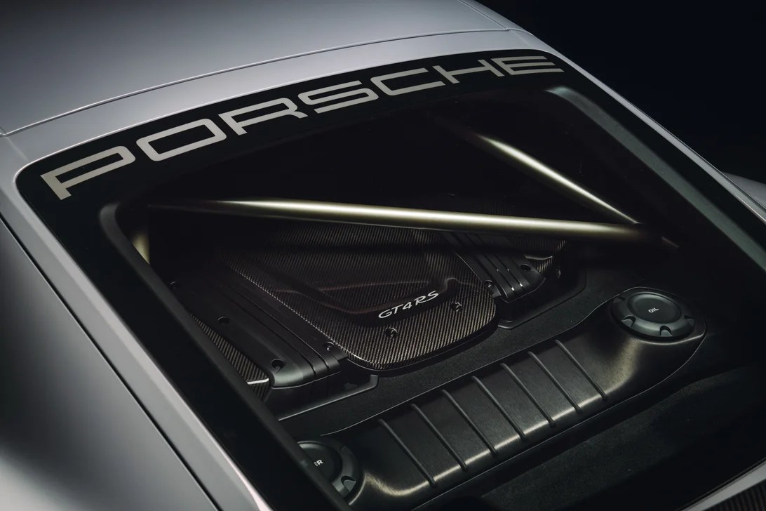 Porsche 718 Cayman GT4 RS: Врвна спортска верзија со 4.0-литрен атмосферски мотор