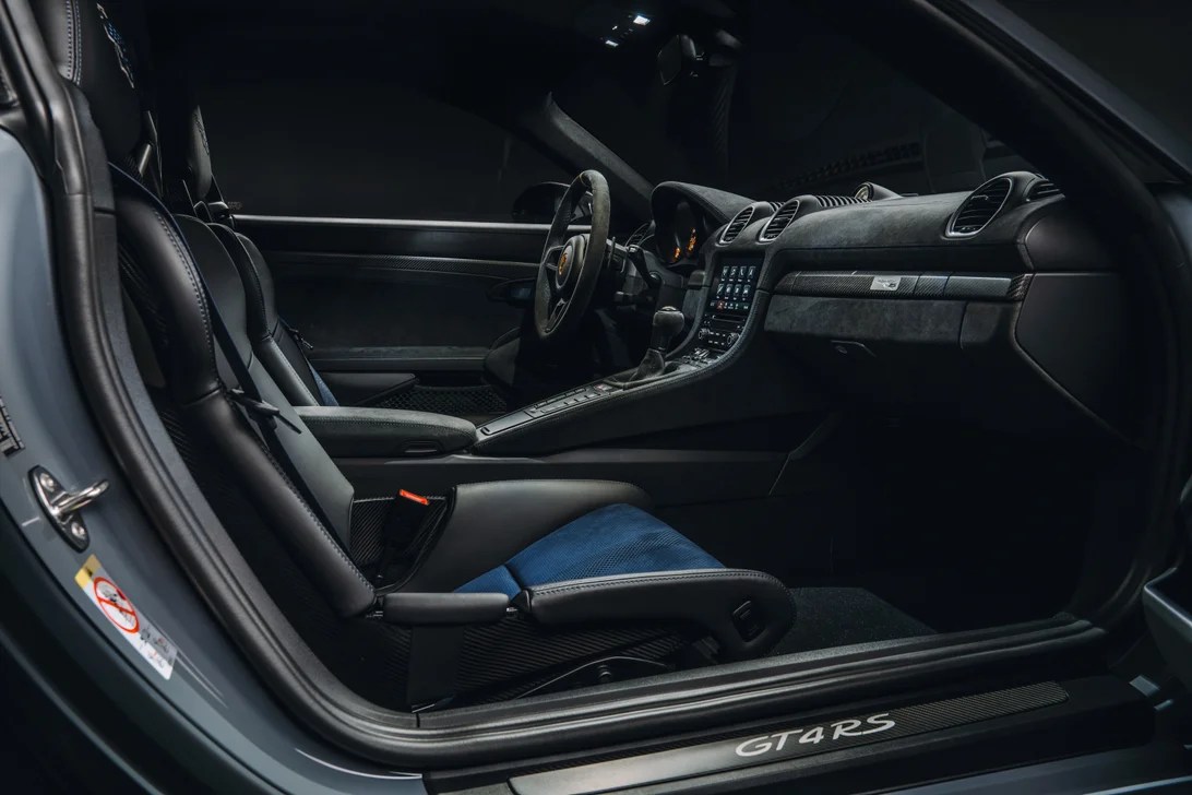 Porsche 718 Cayman GT4 RS: Врвна спортска верзија со 4.0-литрен атмосферски мотор