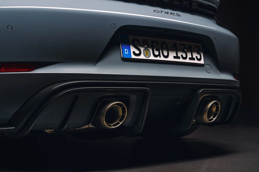 Porsche 718 Cayman GT4 RS: Врвна спортска верзија со 4.0-литрен атмосферски мотор