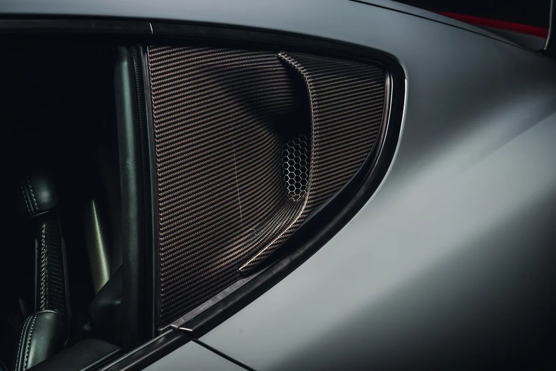 Porsche 718 Cayman GT4 RS: Врвна спортска верзија со 4.0-литрен атмосферски мотор